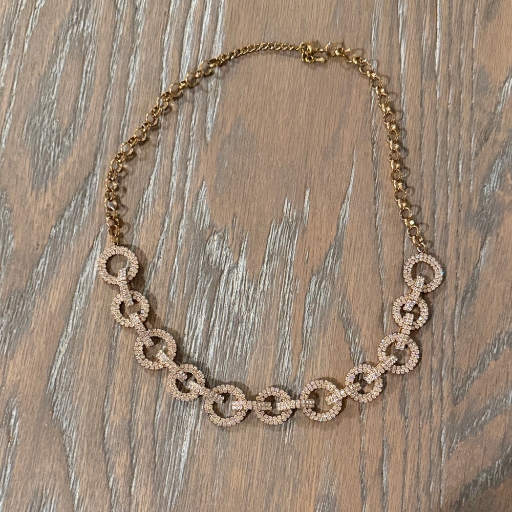 Elegant Gold Chain Link Necklace